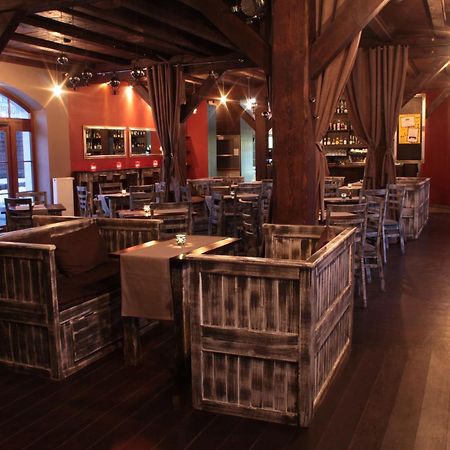 A' Propos Hotel, Restauracja, Club Wałbrzych Εξωτερικό φωτογραφία