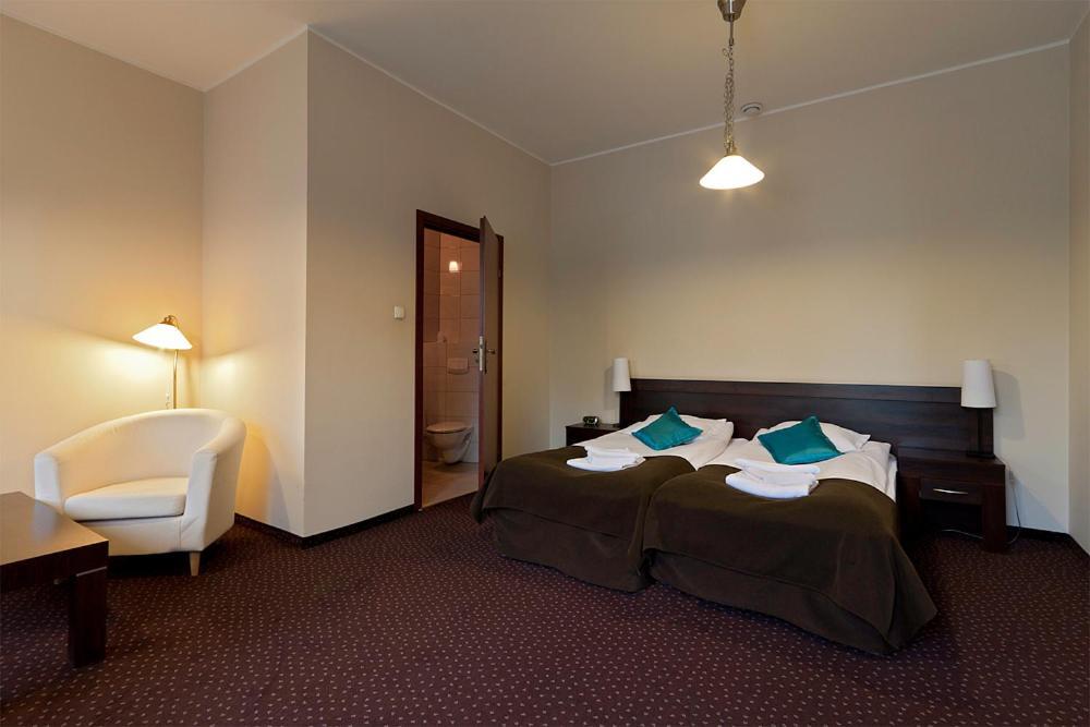A' Propos Hotel, Restauracja, Club Wałbrzych Δωμάτιο φωτογραφία
